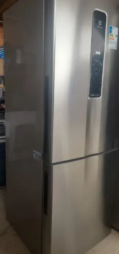 REFRIGERADOR ELECTROLUX INVERTER