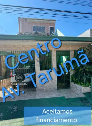 VENDO Casa com kitnet no Centro, Av. Tarumã / 3 Qts, 2 WC /Aceita financ.