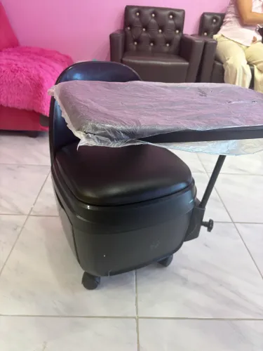 cadeira de manicure SANTA CLARA