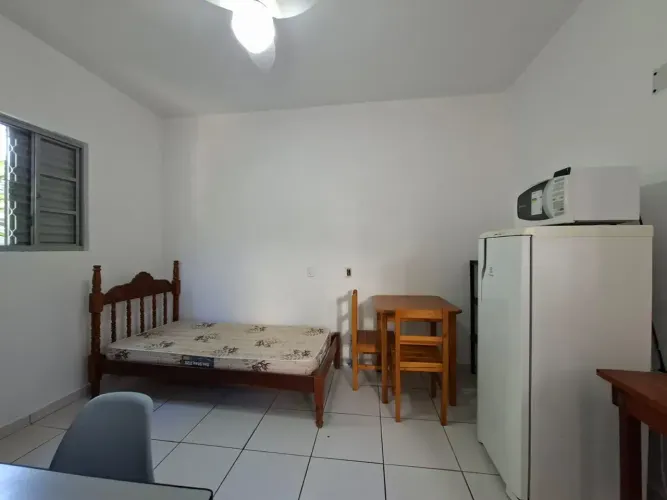 Imóvel para aluguel possui 25 metros quadrados com 1 quarto em Cidade Universitária - Camp