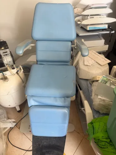 Cadeira elétrica, para oftalmo odonto ( não entrego) somente retirada