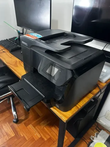 Impressora Multifuncional Cor Hp Officejet Pro 8710 127/220v