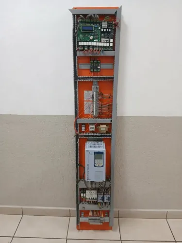 Painel Elevador Completo - Inversor Weg Cfw700 + Placa Altivus