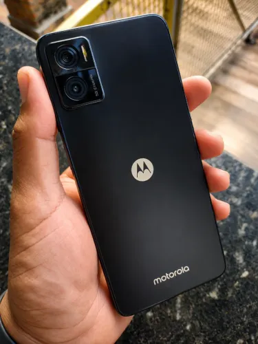 Moto E22