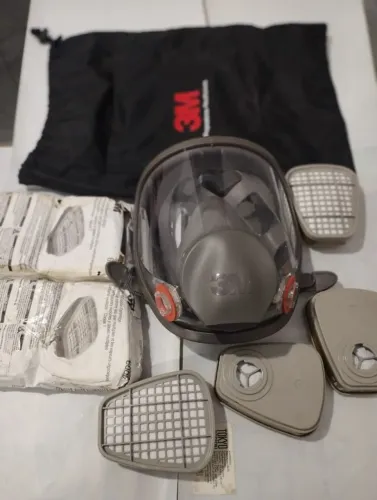 Máscara 3M respirador facial