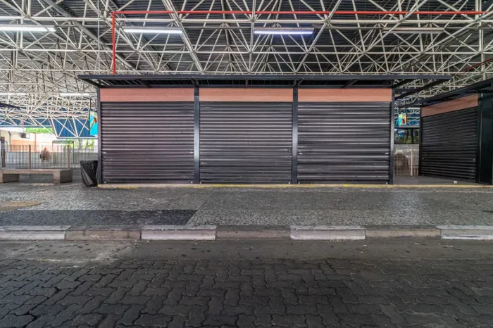 Loja em estação de metrô/ônibus na Avenida Antônio Estevão de Carvalho, s/n - Estação Patr