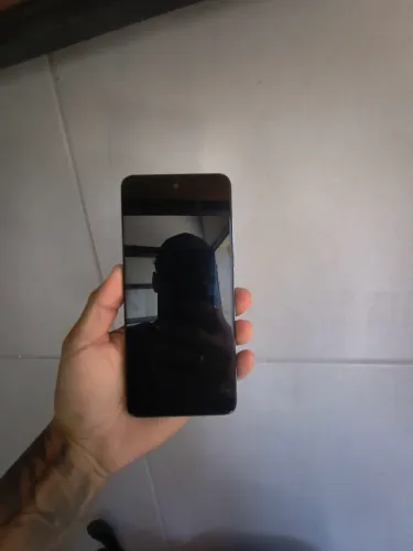 Vendo celular MOTO E32 63 Gb 4RAM, a vista ou parcelado no cartão de crédito