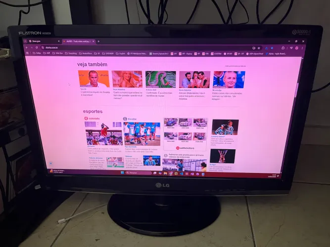Monitor de LCD com tela widescreen de 23