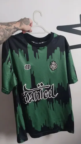 Camisa de time Wanted