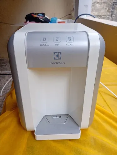 Filtro purificador de água Electrolux painel digital gelo