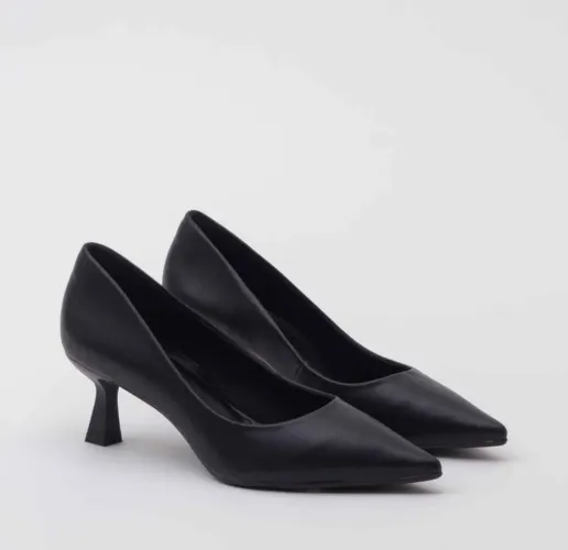 Scarpin Preto Elegante