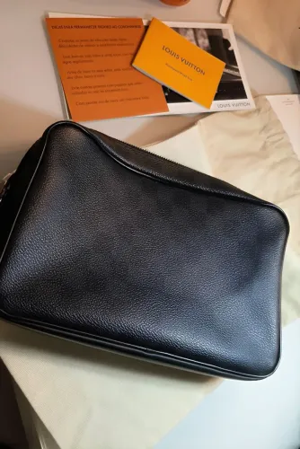 Bolsa longa Louis Vuitton masculina