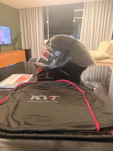 Capacete KYT TT Revo