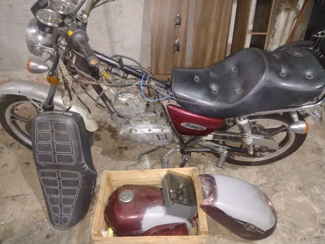 Moto para peças ou só rodar