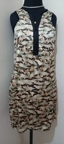 Vestido da Animale, tamanho 36, 100% seda, forrado