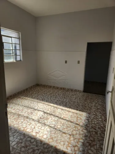 LINDA CASA COM 2 DORMITÓRIOS EM ÓTIMA LOCALIZAÇÃO EM BAURU/SP