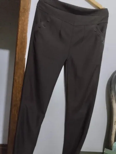 2 calças legging novas e um vestido de malha novo comprido veste 46 gg