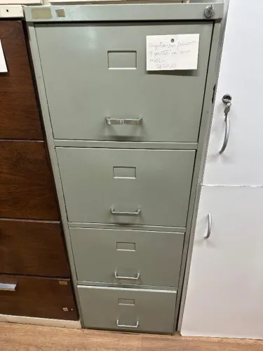 arquivo de ferro grande de 4 gavetas verde