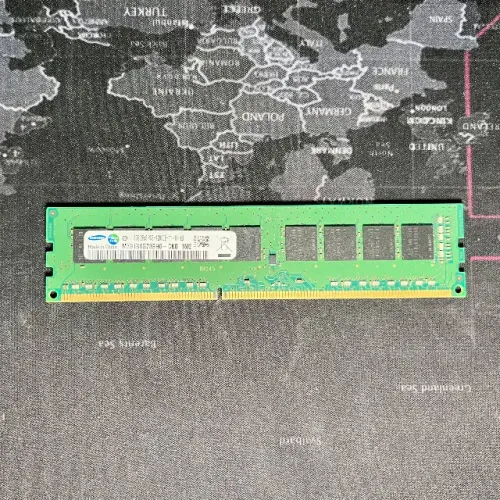 Memória Samsung 8GB DDR3 ECC 1600MHz PC3-12800E UDIMM para Servidores