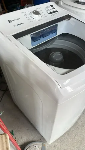 Máquina 17 kg Electrolux 