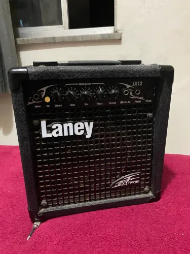 Amplificador Laney venda 100 reais