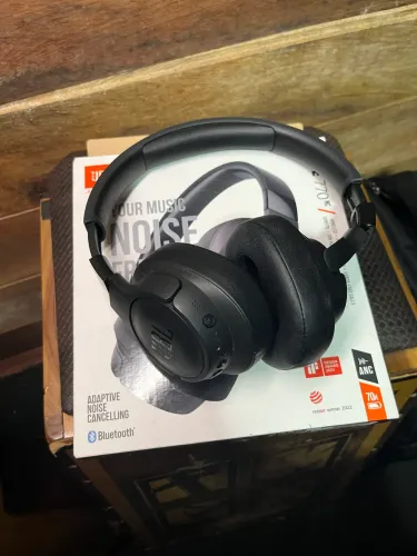 Fone Jbl tune 770 nc