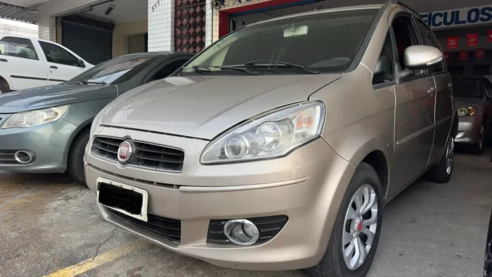 Fiat Idea Attractive 1.4 Fire Flex 8V 5P 2012