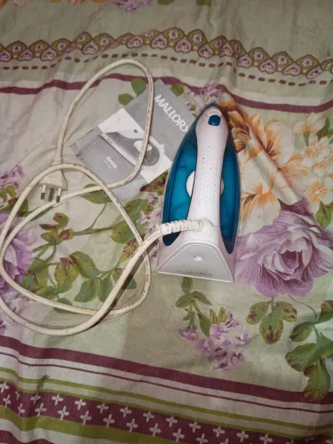 Ferro de passa a vapor nunca foi usada