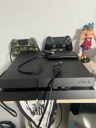 ? PLAYSTATION 4 + 2 CONTROLES + 7 JOGOS + HD EXTERNO 1TB ?