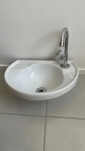 02 - Pias de Louça - Lavatório (banheiro)