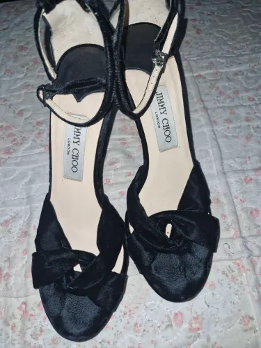 Salto Jimmy Choo veludo