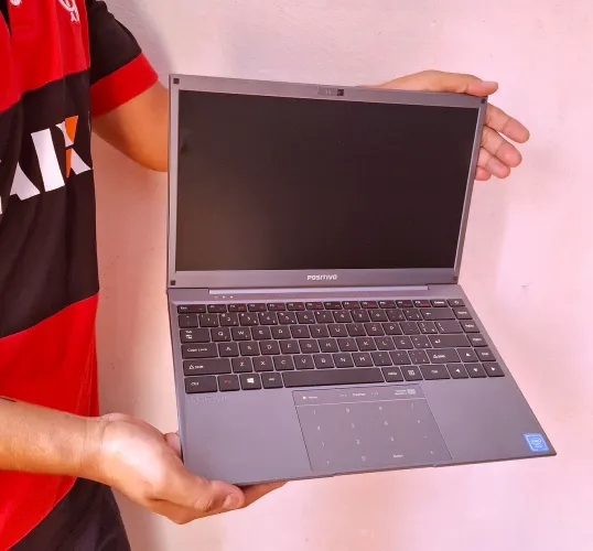 Notebook Positivo Master Slim