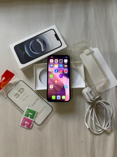 iPhone 16e novo 256GB **Garantia apple 1ANO** ( across Trocas )