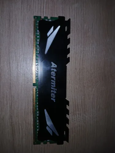 Memoria RAM ECC DDR4 (Leia a descrição)