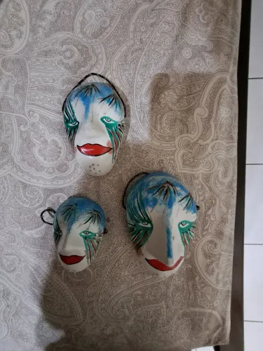 3 máscaras decorativas de parede