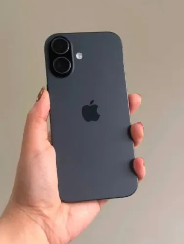 Apple iPhone 17 256GB Preto - Estado de Novo - Bateria 100%