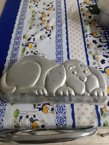 Vendo forma em alumínio