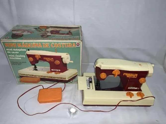Boneca Susi Mini Máquina De Costura Da Estrela Brinquedo com Caixa Sem Testar