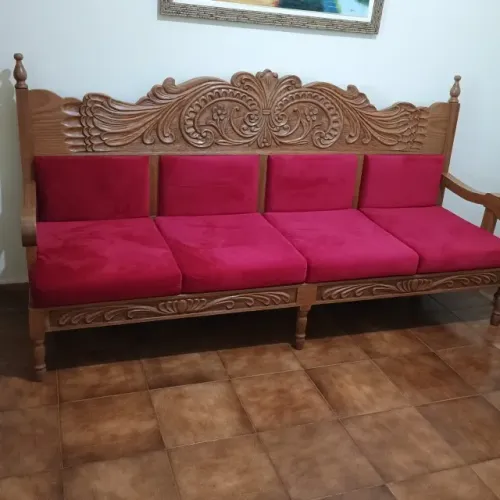 Sofá artesanal - cerejeira