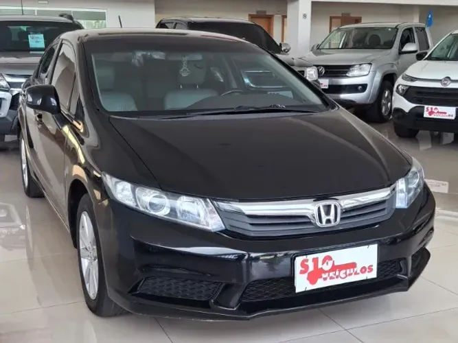 Honda Civic Sedan LXS 1.8/1.8 Flex 16V Aut. 4P 2013