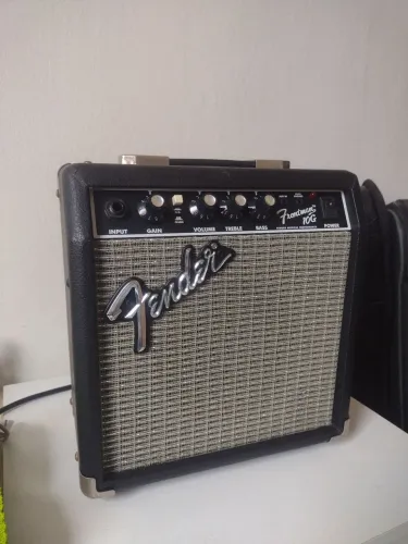 Amplificador de Guitarra fender 10 G