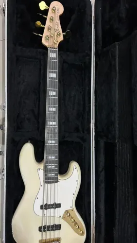 BAIXO FENDER AMERICAN DELUXE 1997