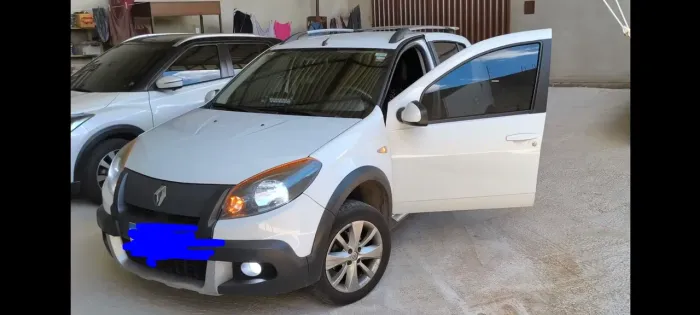 Renault Sandero Stepway Hi-power 1.6 8V 5P 2014
