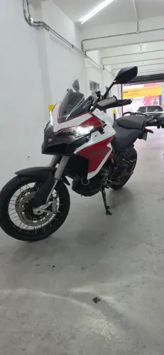 Ducati 950S multistrada 