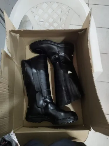 Bota para motociclista