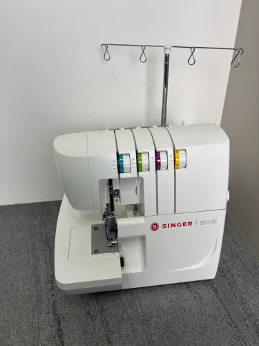 Singer overlock caseira