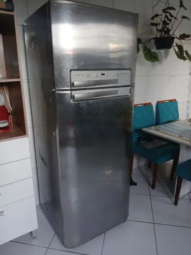 Geladeira inox Eletrolux