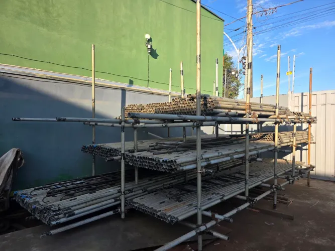 Andaime tubo roll + abraçadeiras