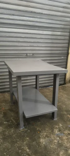 Bancada de ferro para oficinas, excelente estrutura
