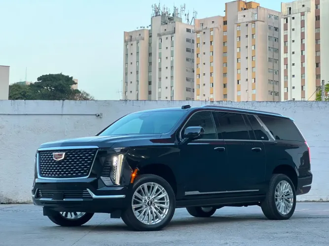 Cadillac Escalade ESV 2026